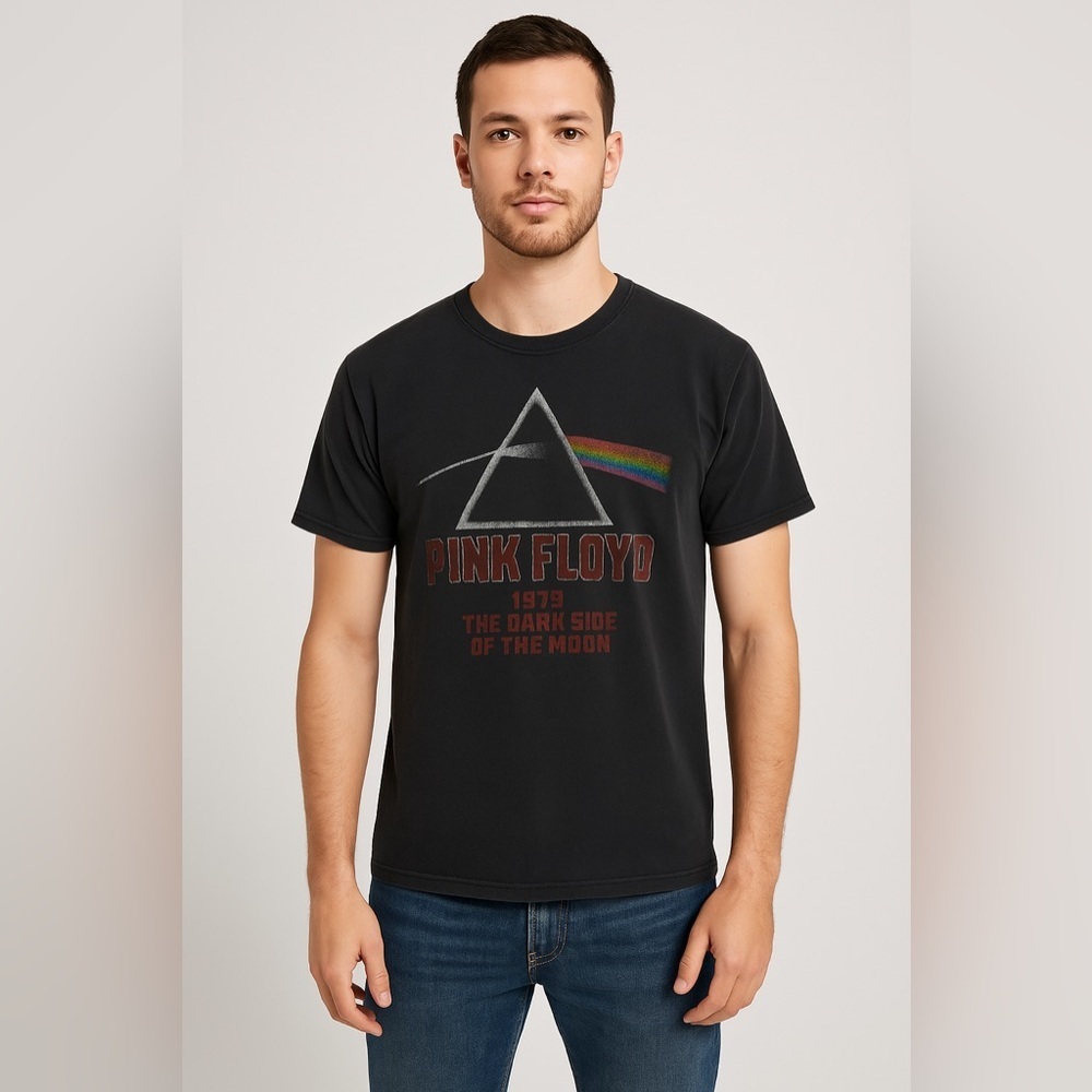 Pink Floyd “Dark Side of the Moon” Graphic Band Tee Black Men’s Size L